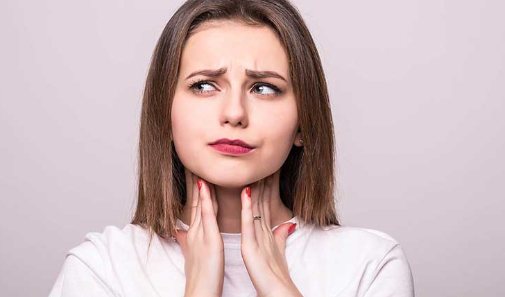 Ciri - Ciri Radang Tenggorokan Dan Cara Mengobatinya